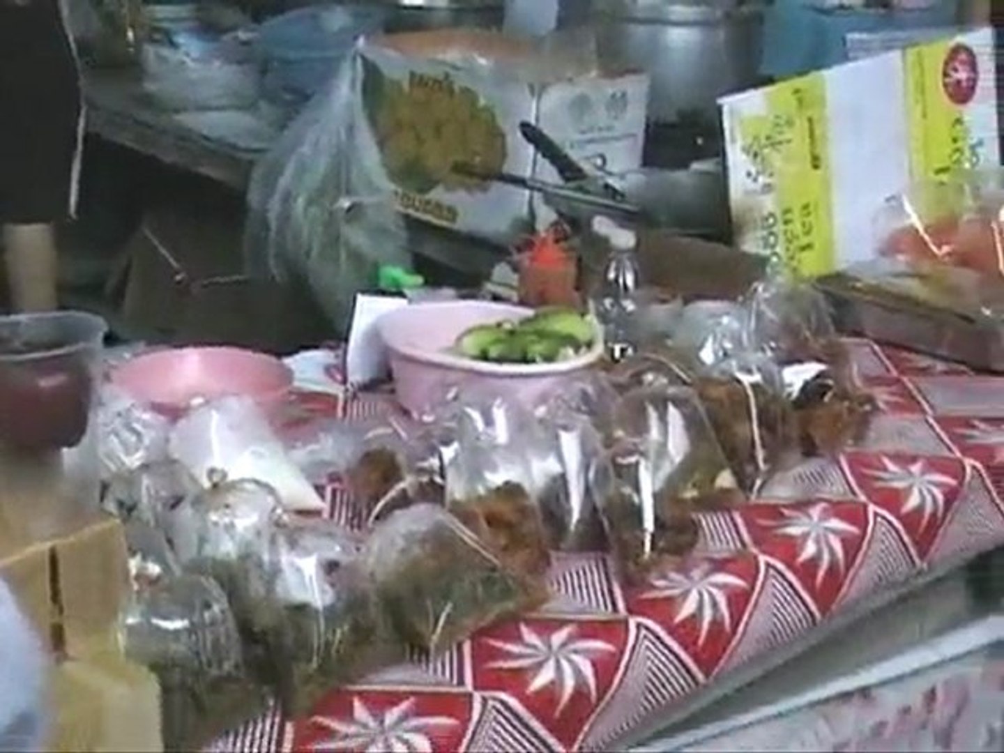 ⁣Thais Market