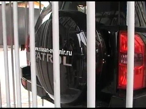 Автомобиль в клетке