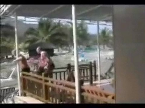 Lo tsunami del 26 dicembre 2004 filmati inediti The tsunami