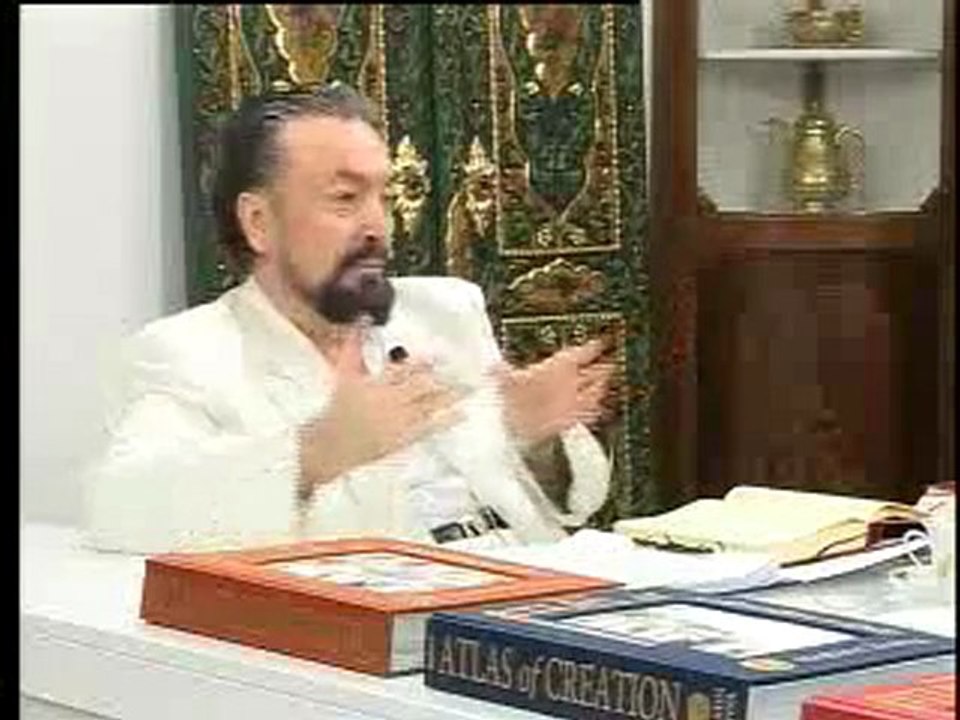 Adnan Oktar röportajı satanistler