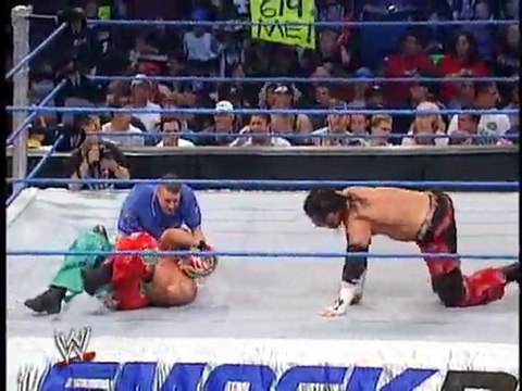 SmackDown 05 06 2003 - Matt Hardy Vs Rey Mysterio