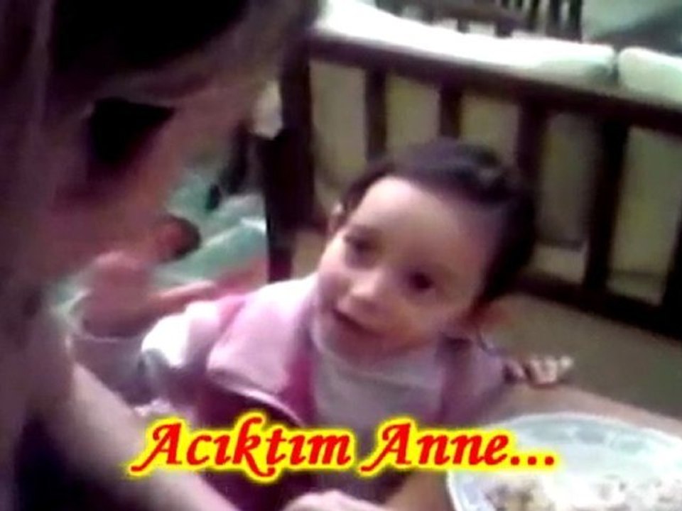 Acıktım Anne!