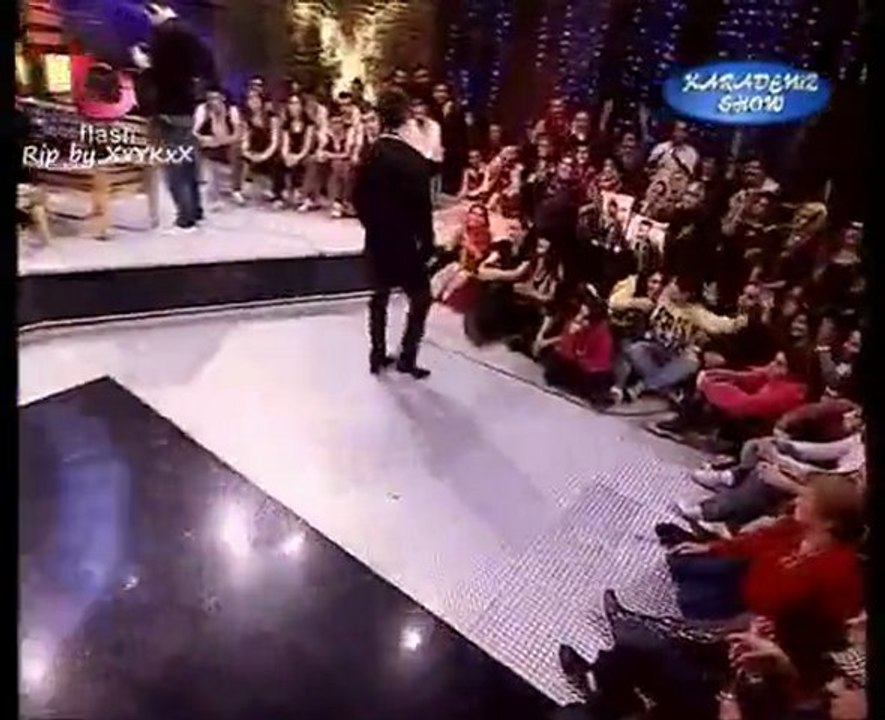 Hasan Yılmaz - Söyle Kardaş [Karadeniz Show / 26.12.09]