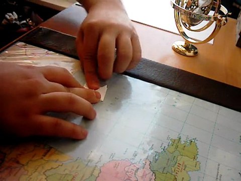 Origami: Grenouille en papier