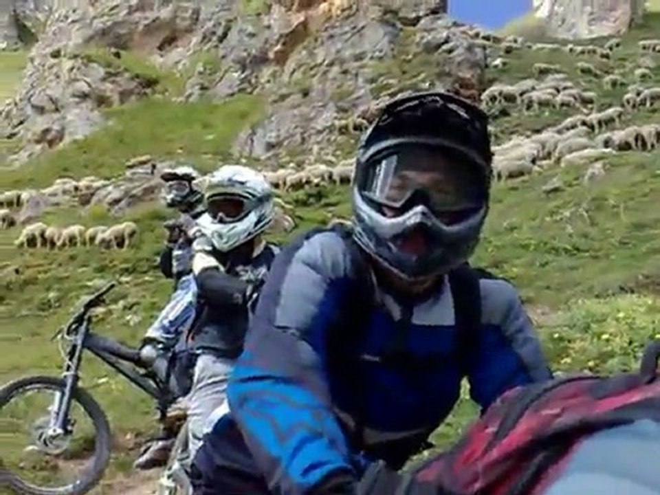 Tignes été 2008 - Y'va y'avoir du sport !!