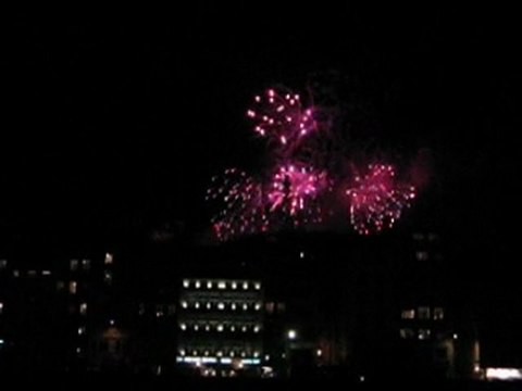 LYON -FEU D'ARTIFICE-FETE DES LUMIERES-6 DECEMBRE 2009 - 2 -