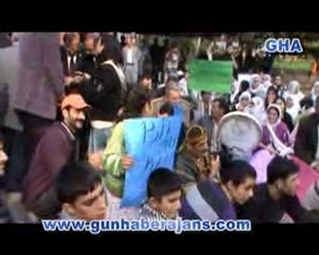 BDP'DEN TEFLİ OTURMA EYLEMİ