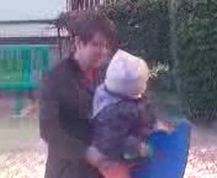 20 mois jeu à ressort avec mamy