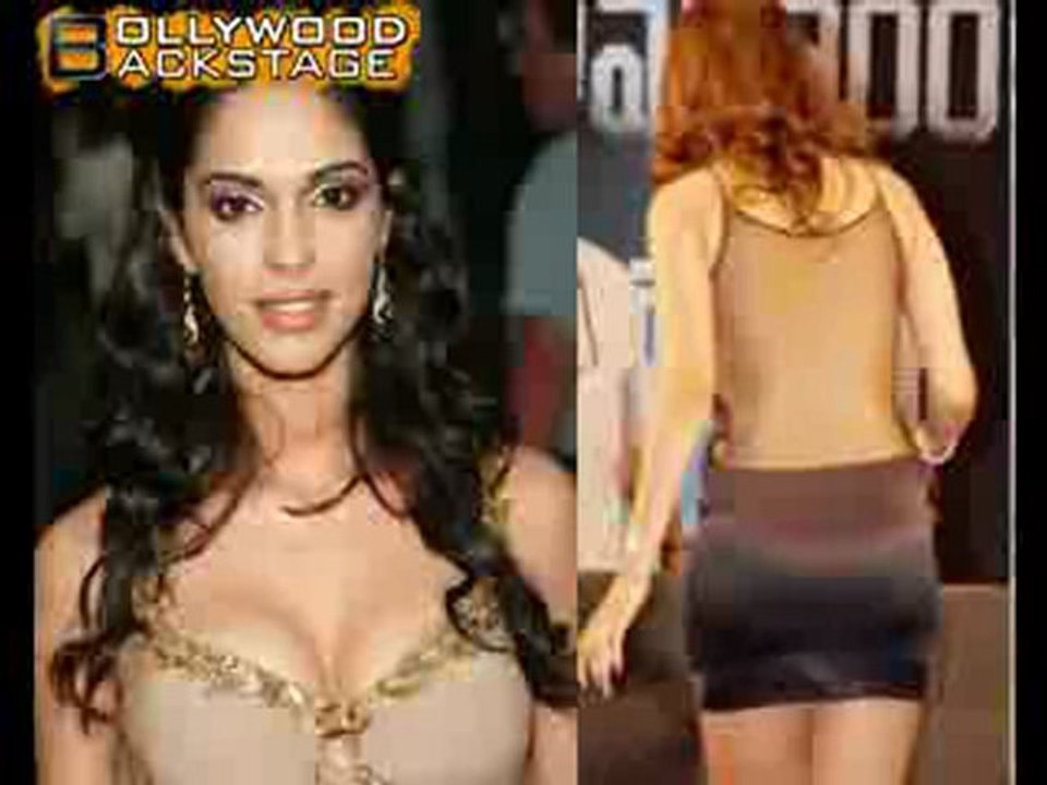 Mallika Sherawat Bares her BUTT!!