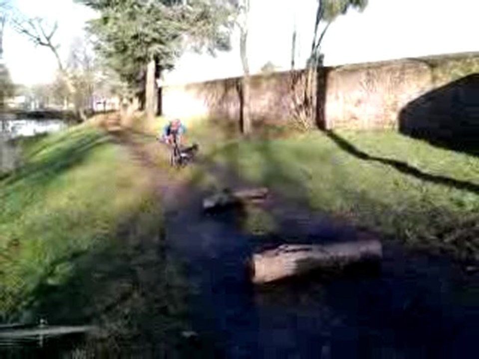 Passage de rondins en cyclo-cross Carmaux