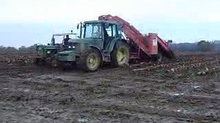 johndeere820+ épandeur et johndeere6300+chargeuse a bétraves