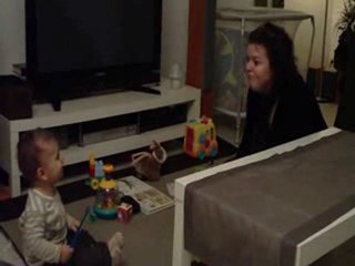 maman fait des vroums vroums à nono