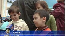 Морские животные выступают вдали от моря