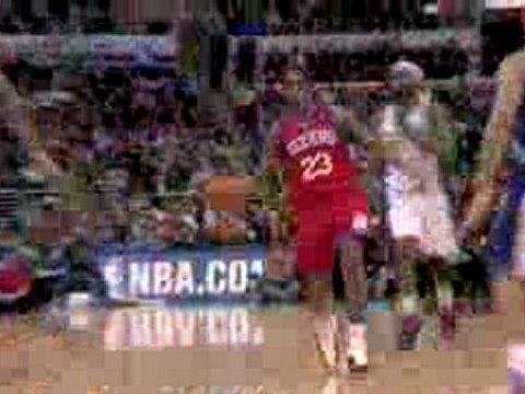 NBA Lou Williams finds Andre Iguodala for the easy dunk