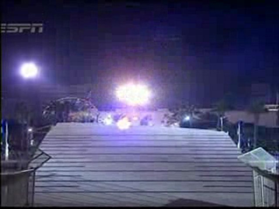 Otomobili 82 metre uçurdu