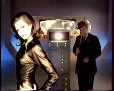 Pub SFR Parodie Chapeau melon et bottes de cuir