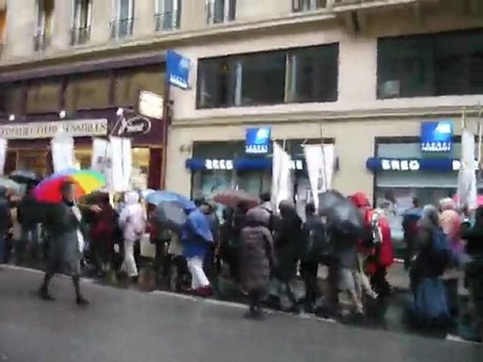 v16- Procession de la Toussaint au BHV