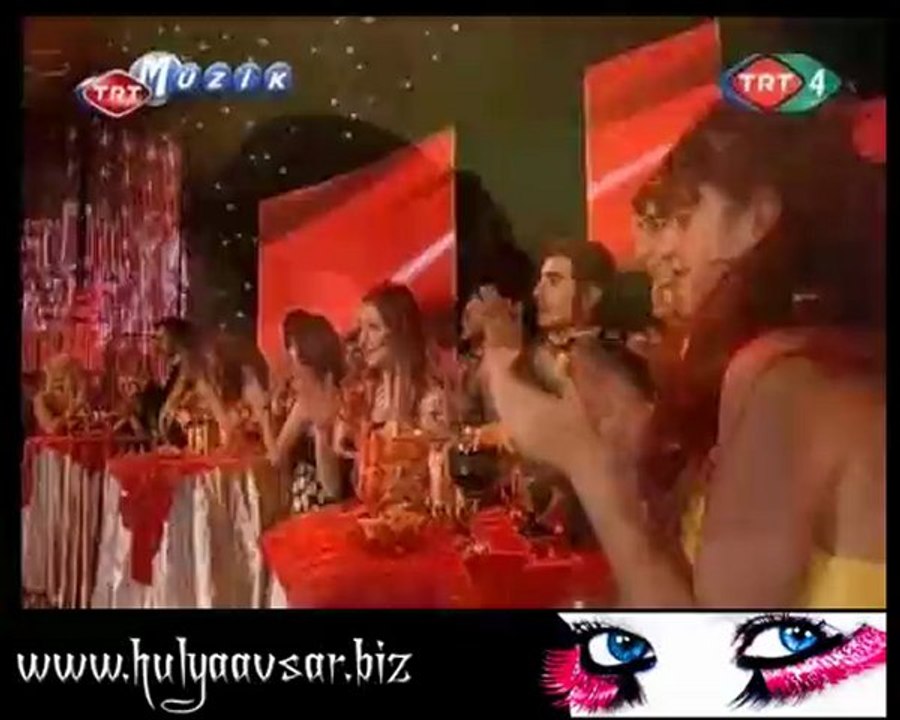 Hülya Avşar - Napim Yani (Live @ Trt Müzik)