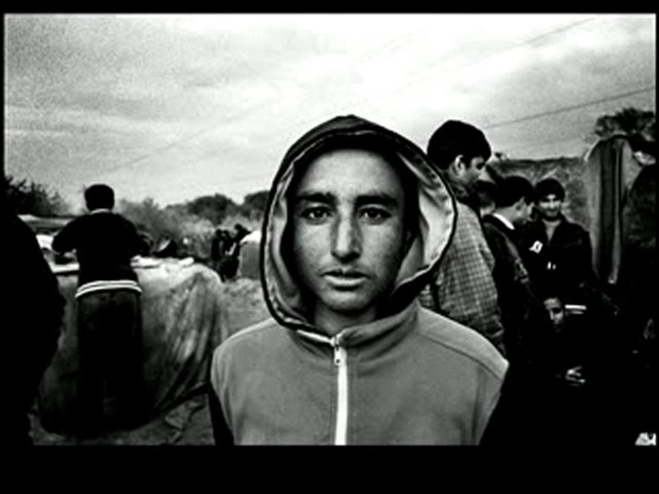 Paris-Calais / Calais-Paris : mineurs afghans en errance