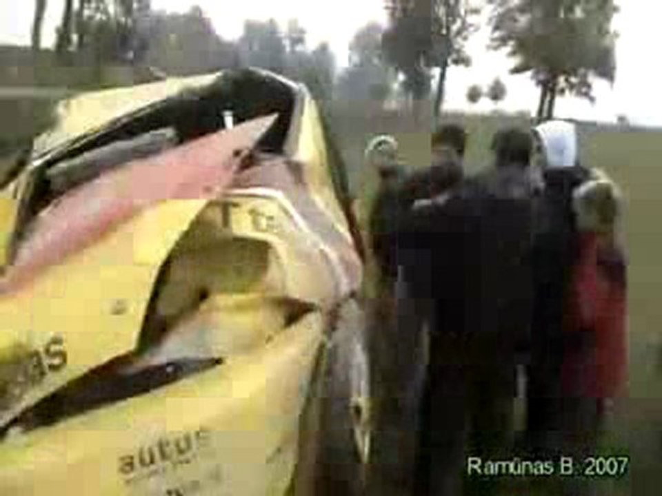 Crash rallye mitsubishi