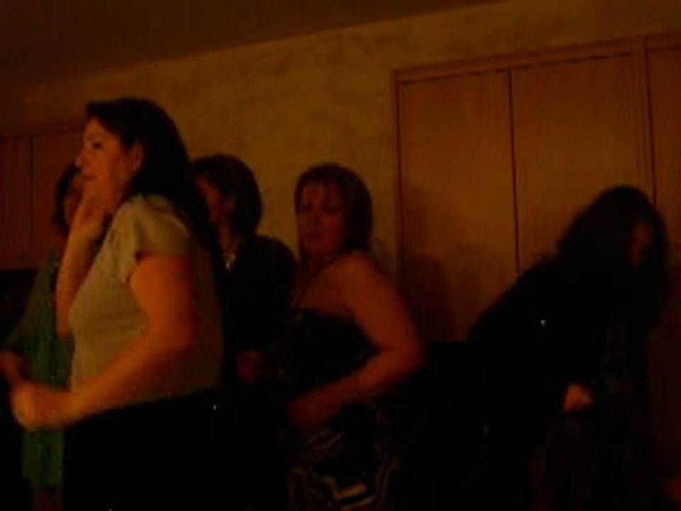 Mon Loic qui danse avec mon Tanguy