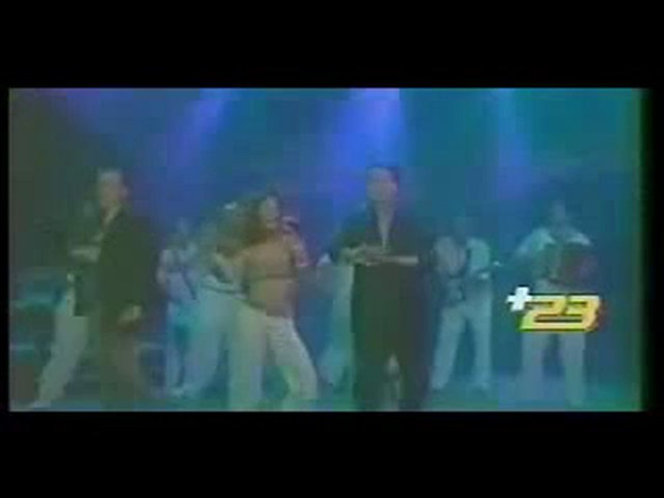 erika ender cancion ---abreme la puerta