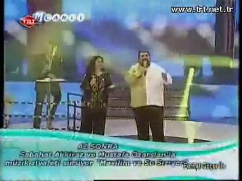 Sabahat Akkiraz Mustafa Özaslan Dam üstüne çul serer