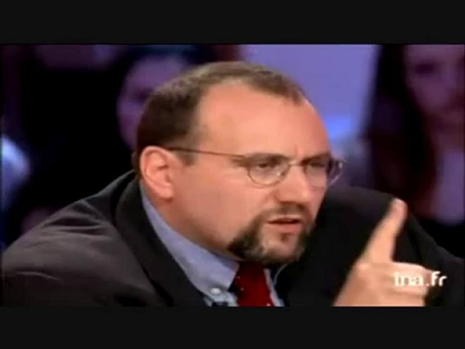 Julien Dray s'énerve pour la Shoah