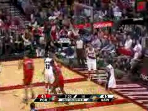 NBA Anthony Morrow drives past a defender and finishes with