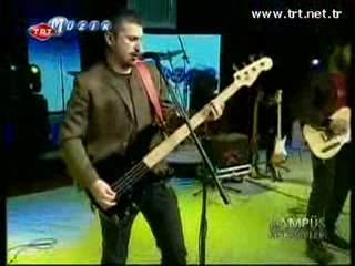 Redd Özgürlük sırtından vurulmuş Kampüs