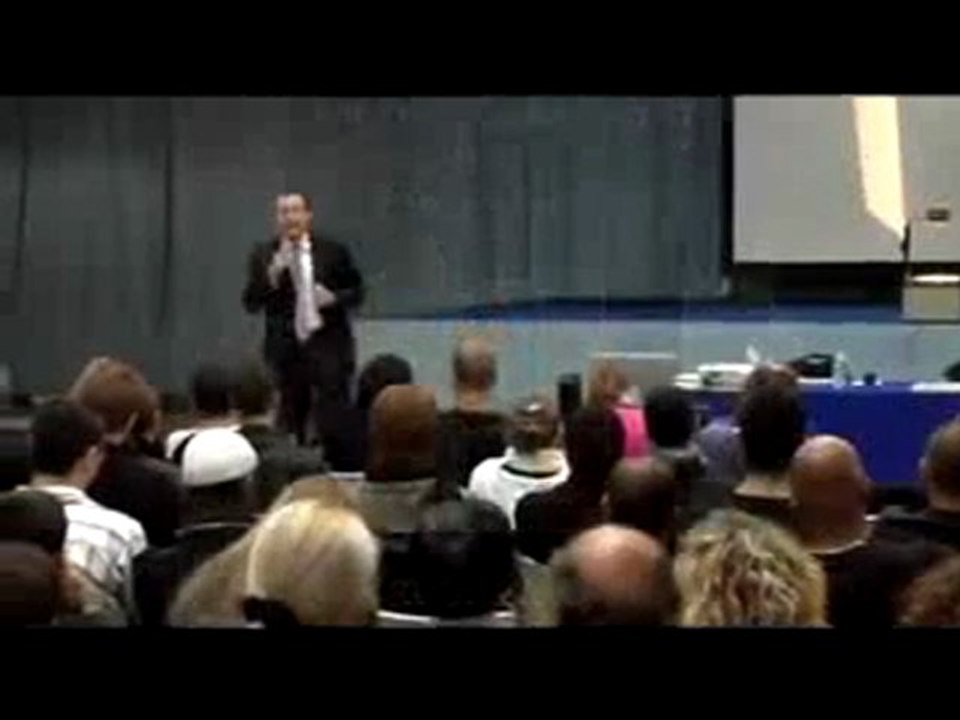 Pierre Hillard_conf 10.10.09_2x6