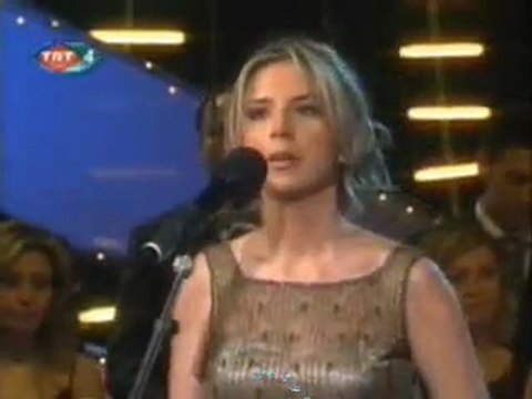 Ayşe İnak Ekiz-Ben Seni Unutmak İçin Sevmedim