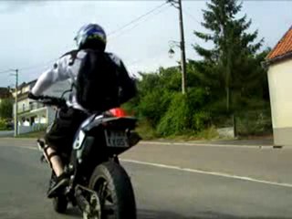 ça, c'est encore du stoppie de fillette...