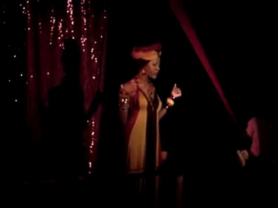 erika badu- call tyrone(live)