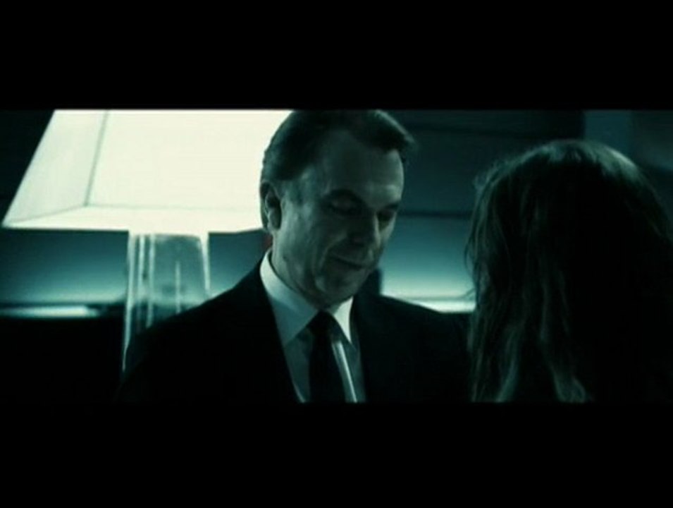 Daybreakers - Clip: "Safe"