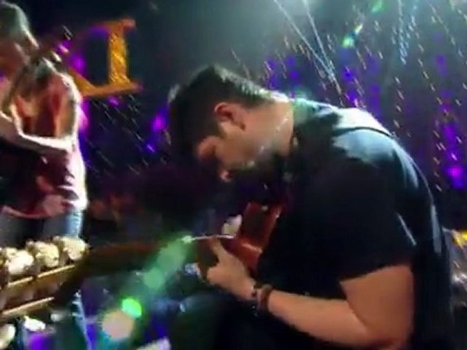 Rodrigo y Gabriela on Jools Holland's Annual Hootenanny 2010