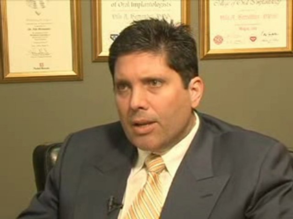 Watch Our Video!-Meet South Miami Cosmetic Dentist Dr. Hern