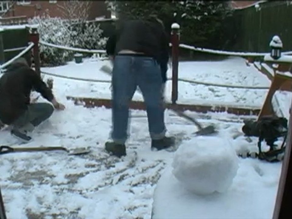 Snowman Building 05/01/2010