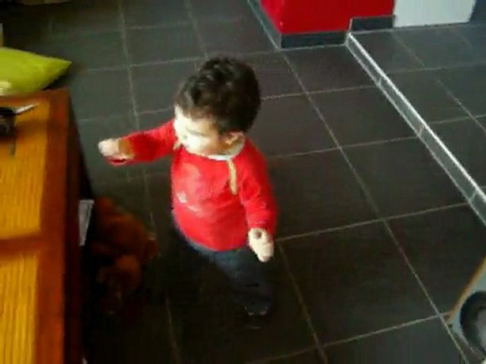 Titouan marche