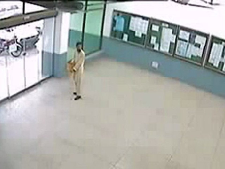 Un étudiant pakistanais et une porte automatique