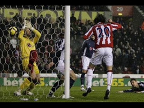 Stoke City 3-2 Fulham :Dempsey superb strike 05.01.2010