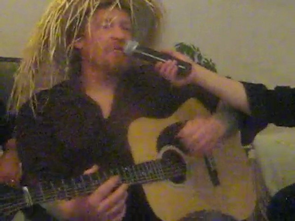 le fils de guy beart et george brassens !!