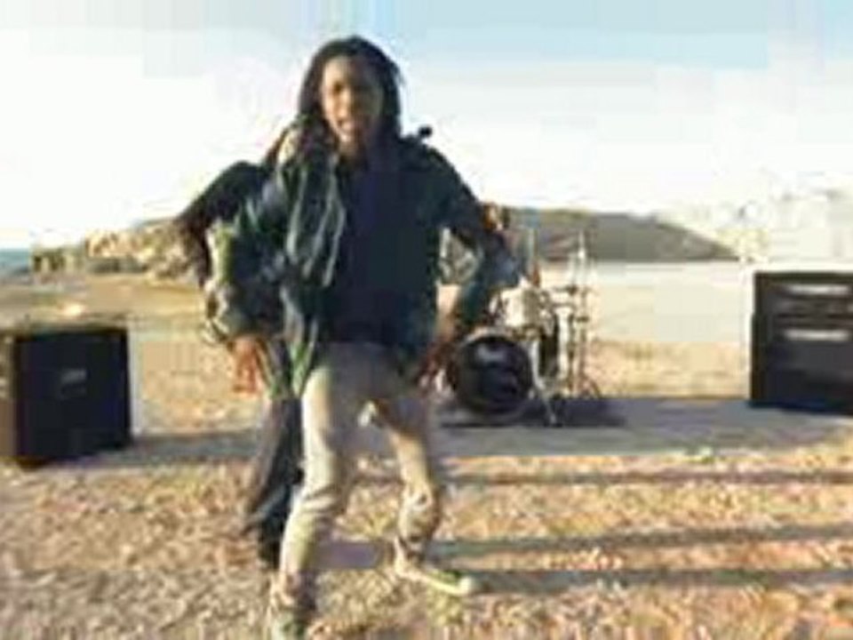 Le dernier clip d' Ambo  (pop-rock) :  "RESTER LIBRE"