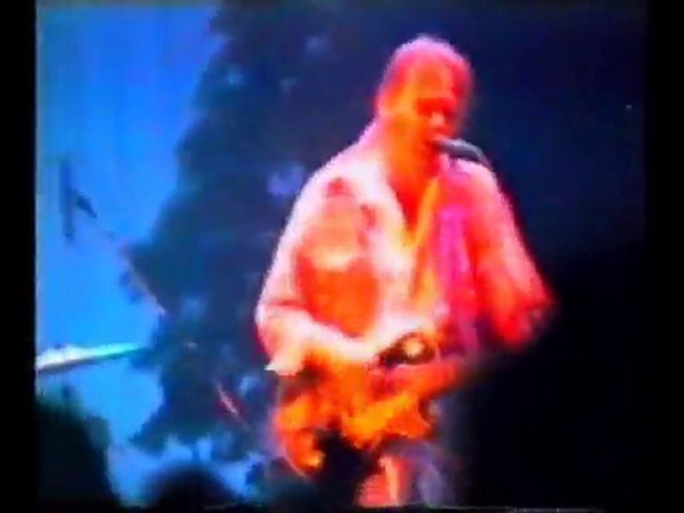 Neil Young & PJ - Song X - Dublin 1995