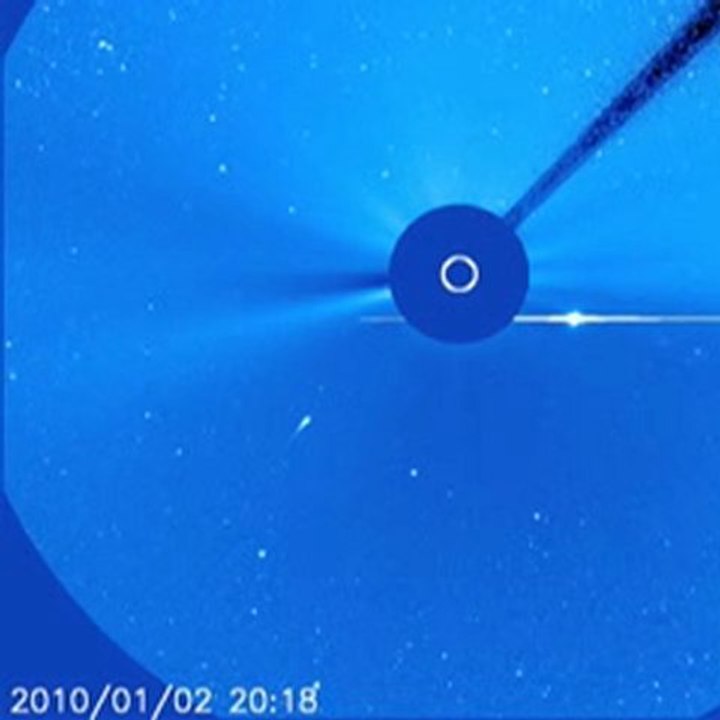 Plongeon d'une comète dans le Soleil