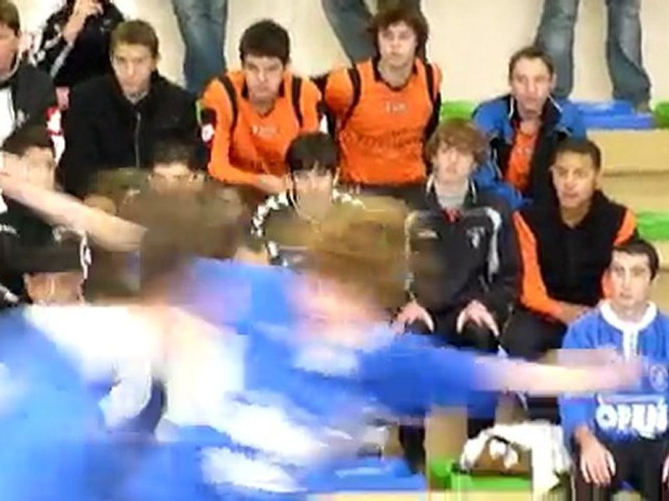 U17 DE THOUARE S/LOIRE EN TOURNOI A  HAUTE GOULAINE 2009