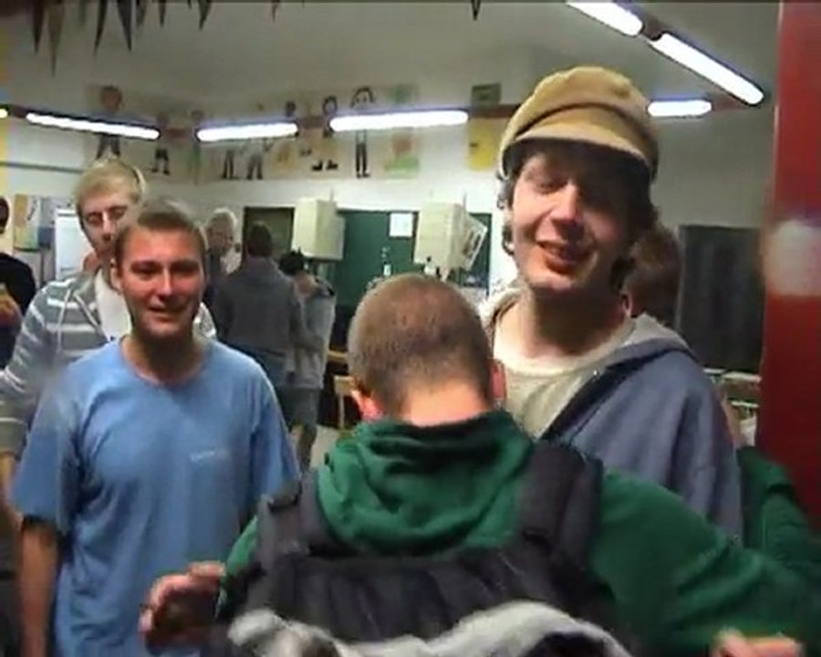 Viva con agua tramprennen | hitchhike race (part 2/3)