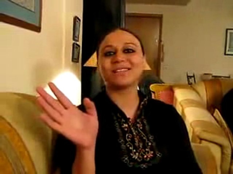 Femme Egyptienne trop vulgaire إمرأة مصرية وقحة جدا جدا