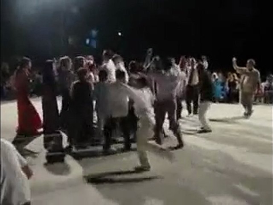 Düğün dansı çok komik