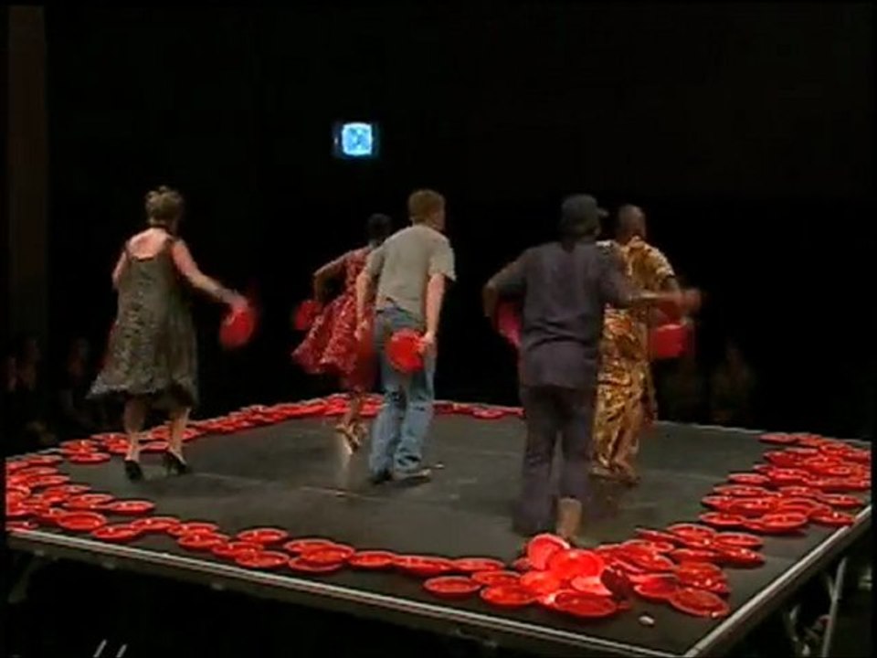 City Theater & Dance Group Robyn Orlin hivernales avignon 3